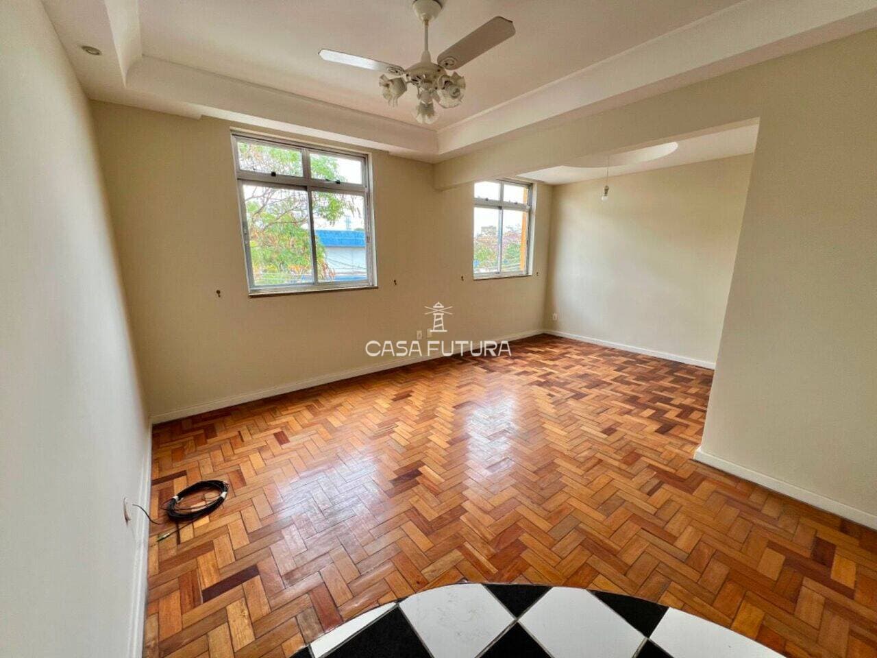 Apartamento com 2 quartos, 67 m²