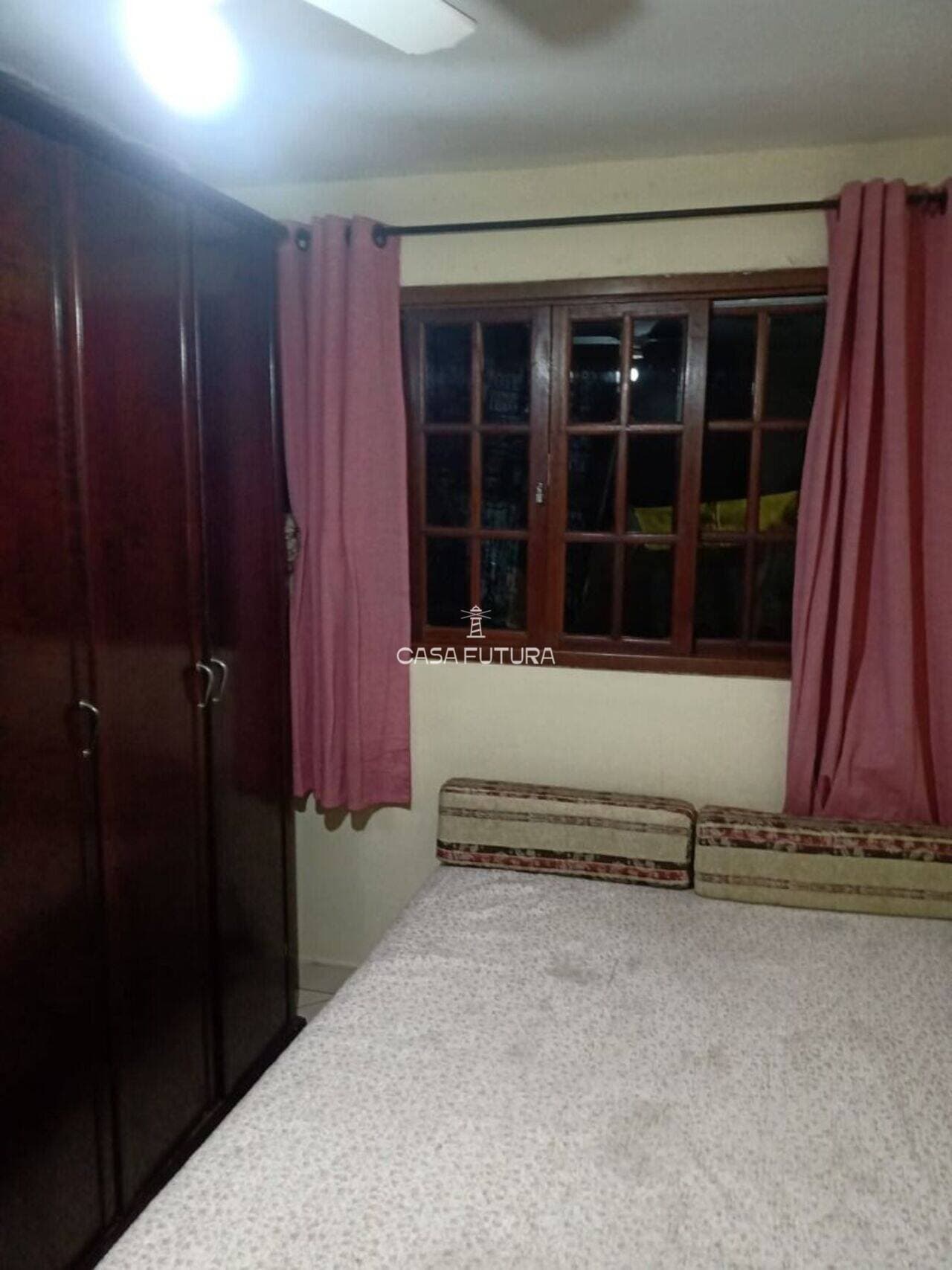 Casa com 3 quartos, 44 m² - foto 6