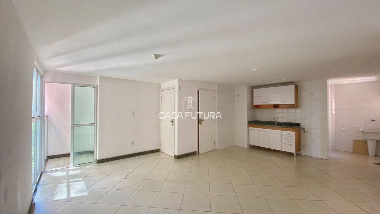 Apartamento com 2 quartos, 69 m² - foto 2