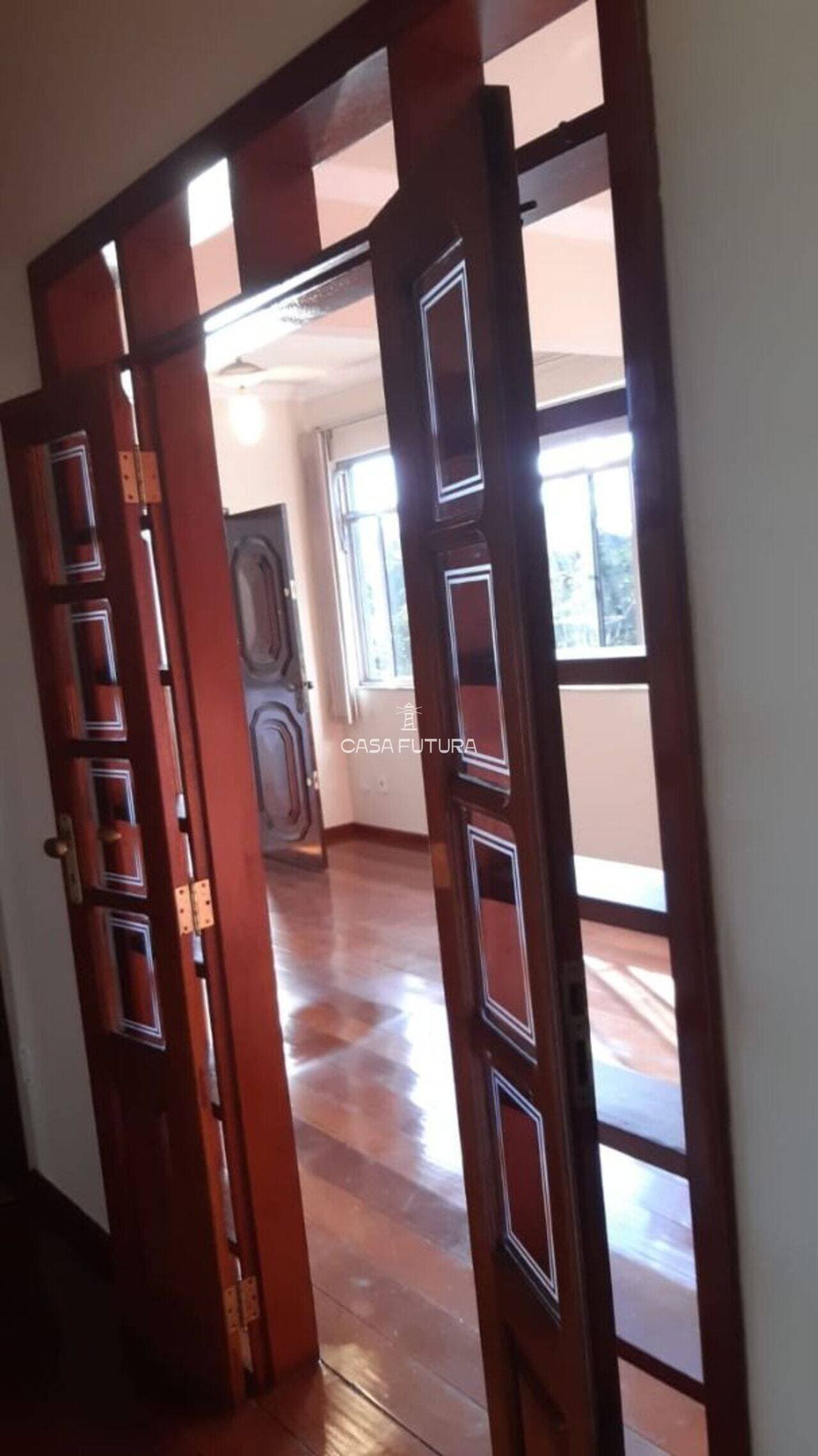 Apartamento com 3 quartos, 94 m² - foto 4