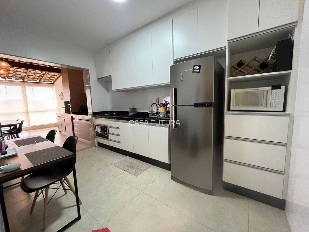 Casa com 3 quartos, 132 m² - foto 4