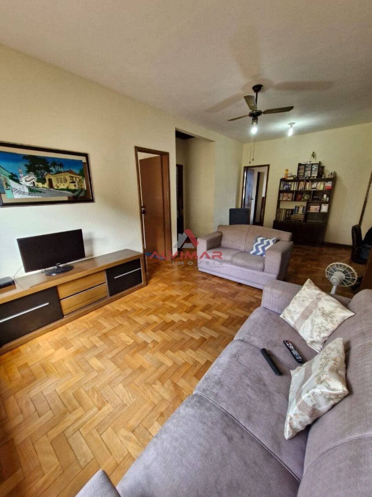 Casa com 4 quartos, 194 m² - foto 2