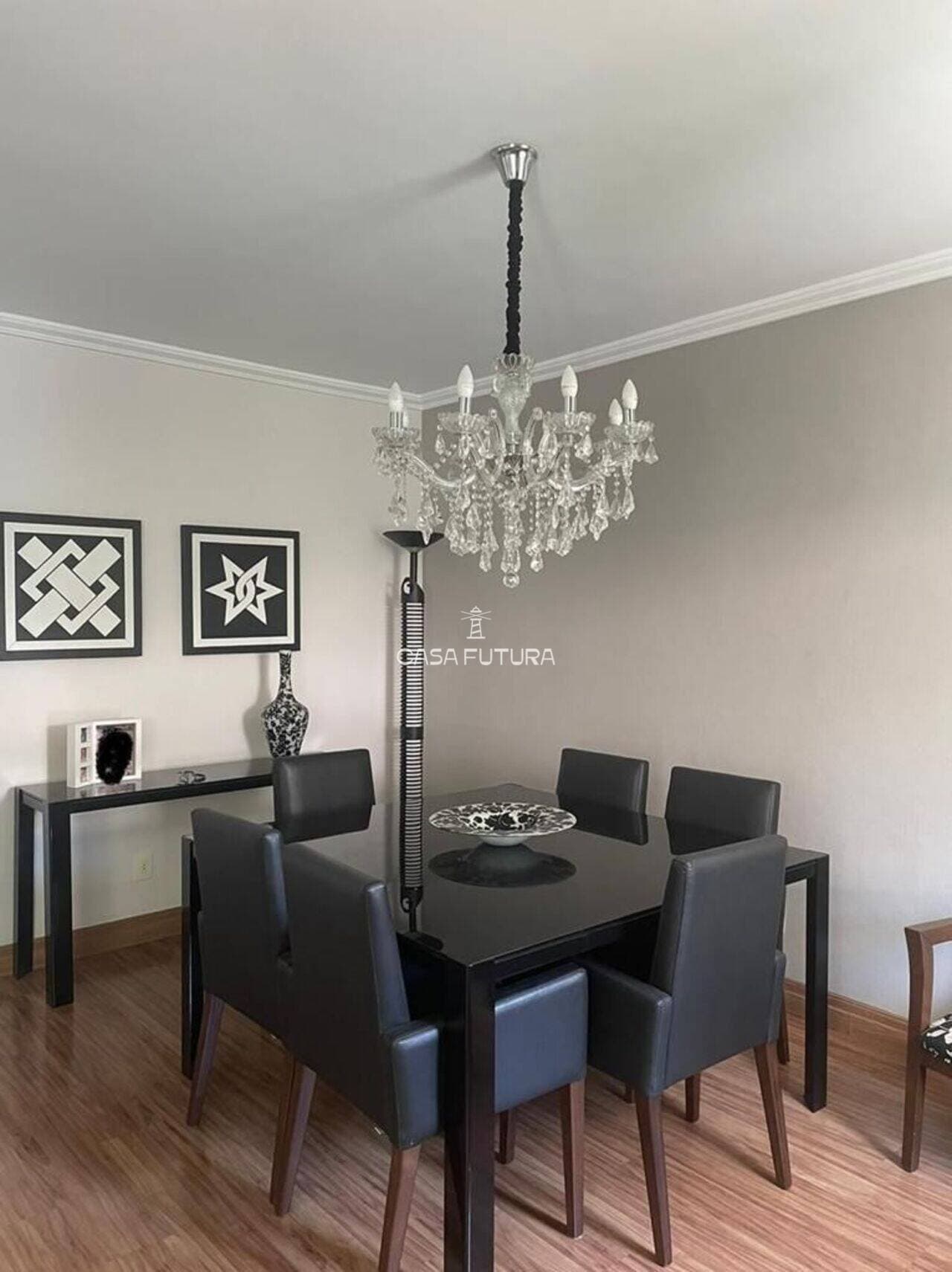 Casa com 3 quartos, 213 m² - foto 6