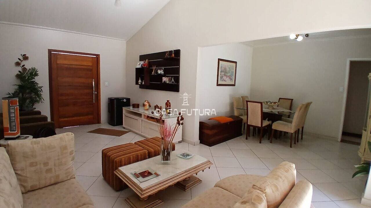 Casa com 5 quartos, 265 m² - foto 4