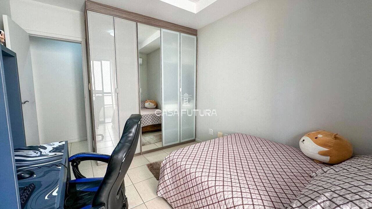 Apartamento com 3 quartos, 267 m² - foto 8