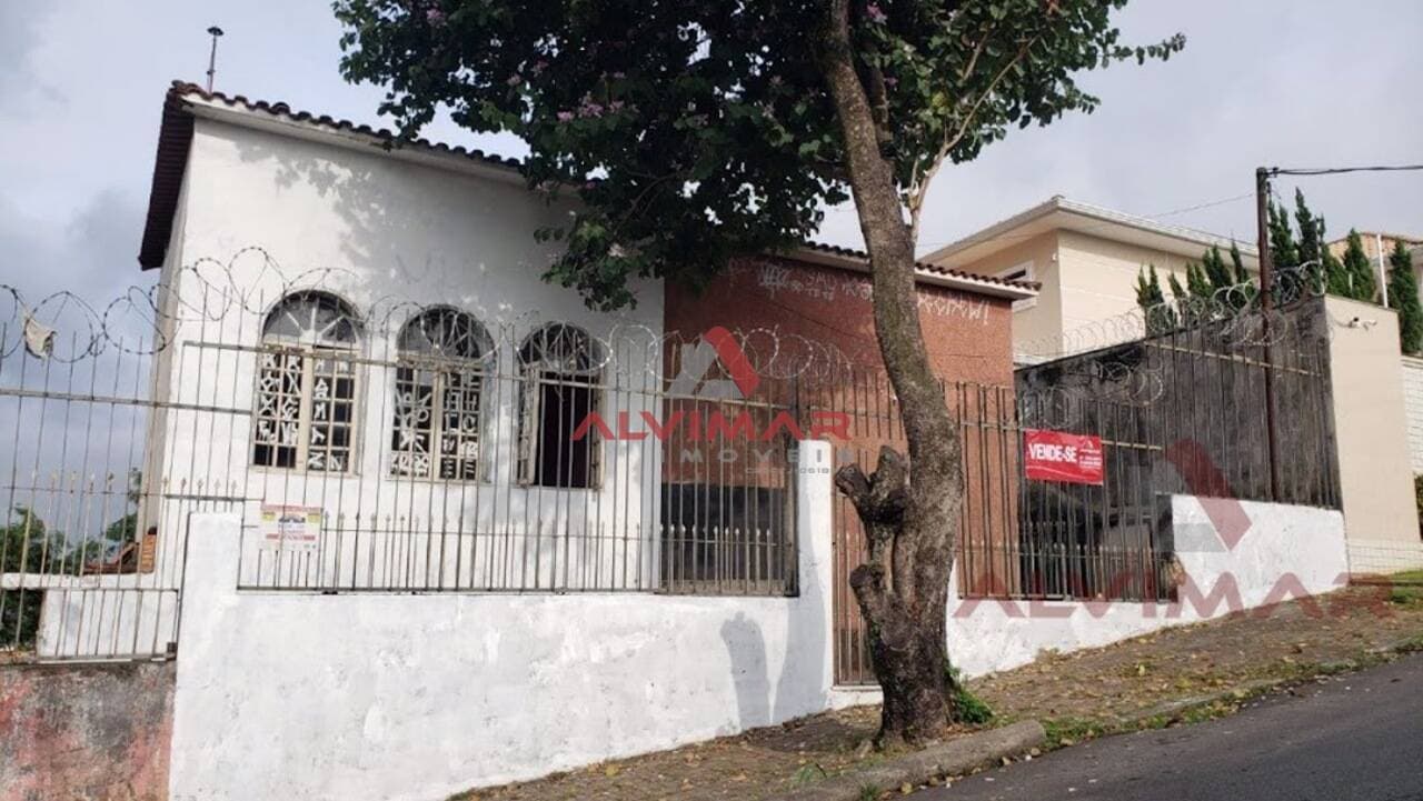 Casa com 3 quartos, 350 m²