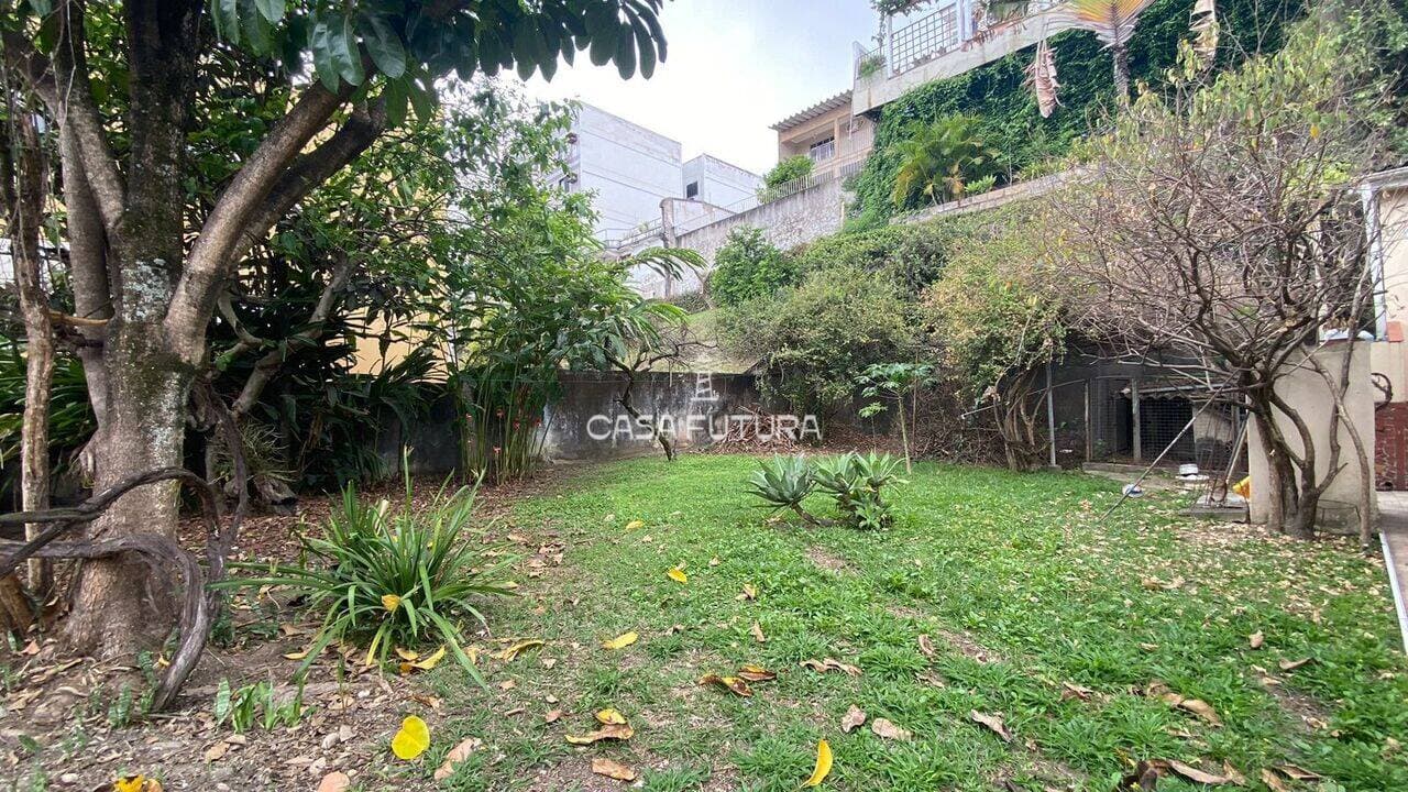 Casa com 3 quartos, 214 m² - foto 8