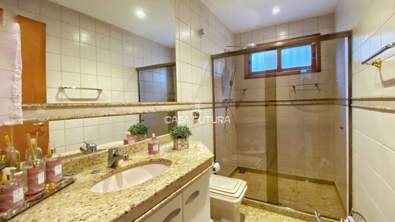 Casa com 3 quartos, 275 m² - foto 7