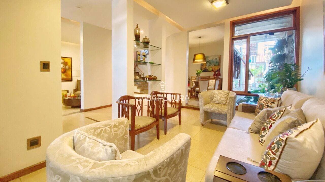 Casa com 3 quartos, 275 m² - foto 3