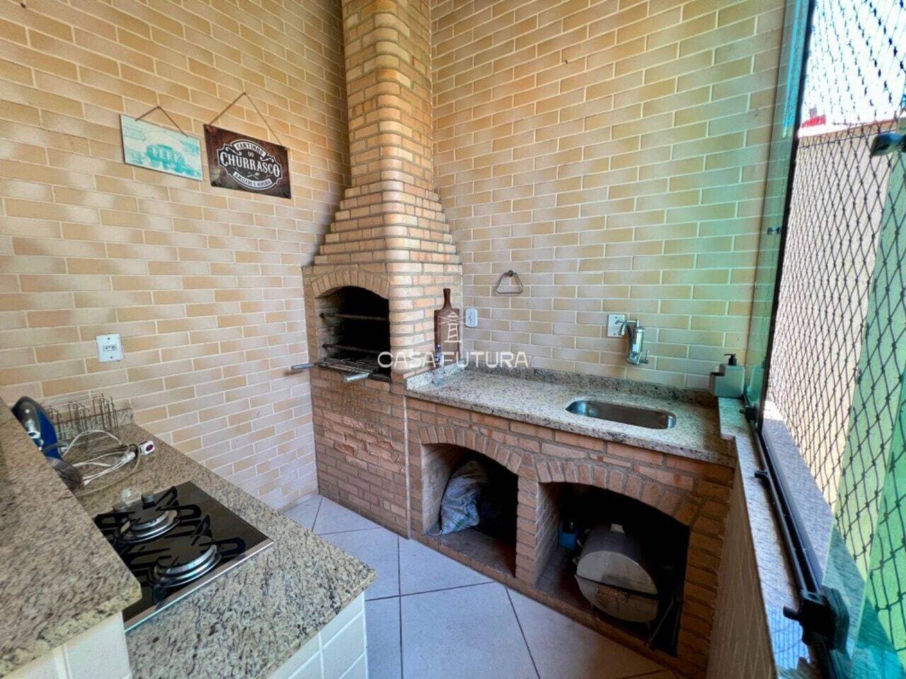 Casa com 4 quartos, 162 m²