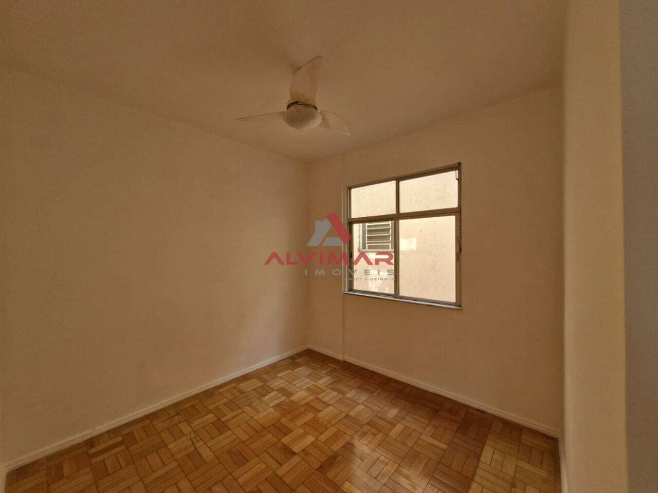 Apartamento com 3 quartos, 90 m² - foto 4