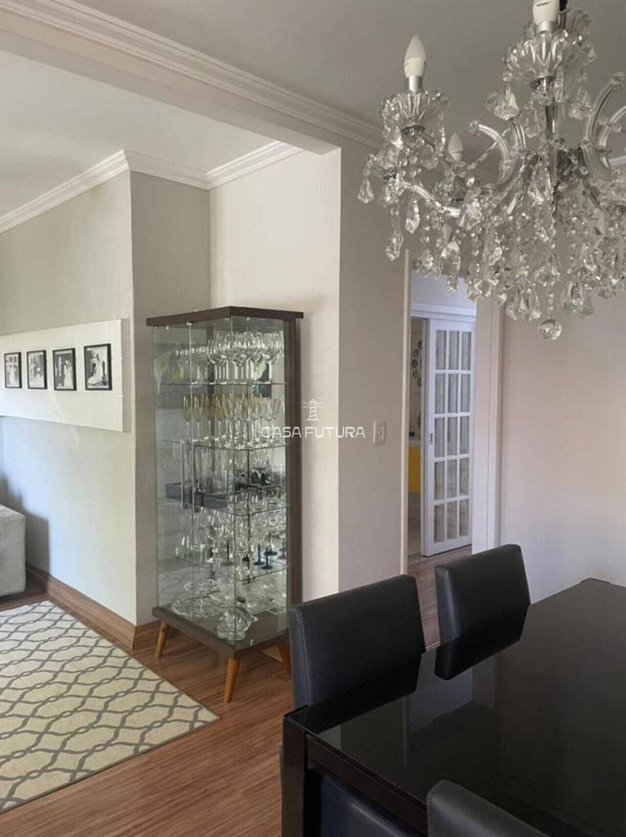 Casa com 3 quartos, 213 m² - foto 5