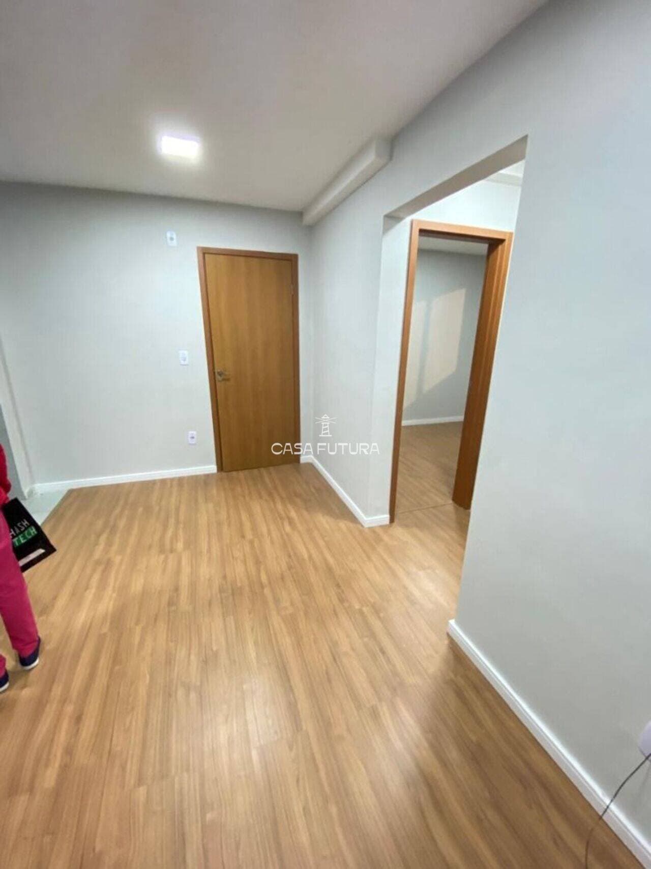 Apartamento com 2 quartos, 45 m² - foto 3