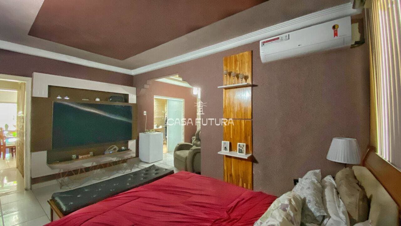 Casa com 4 quartos, 328 m² - foto 9