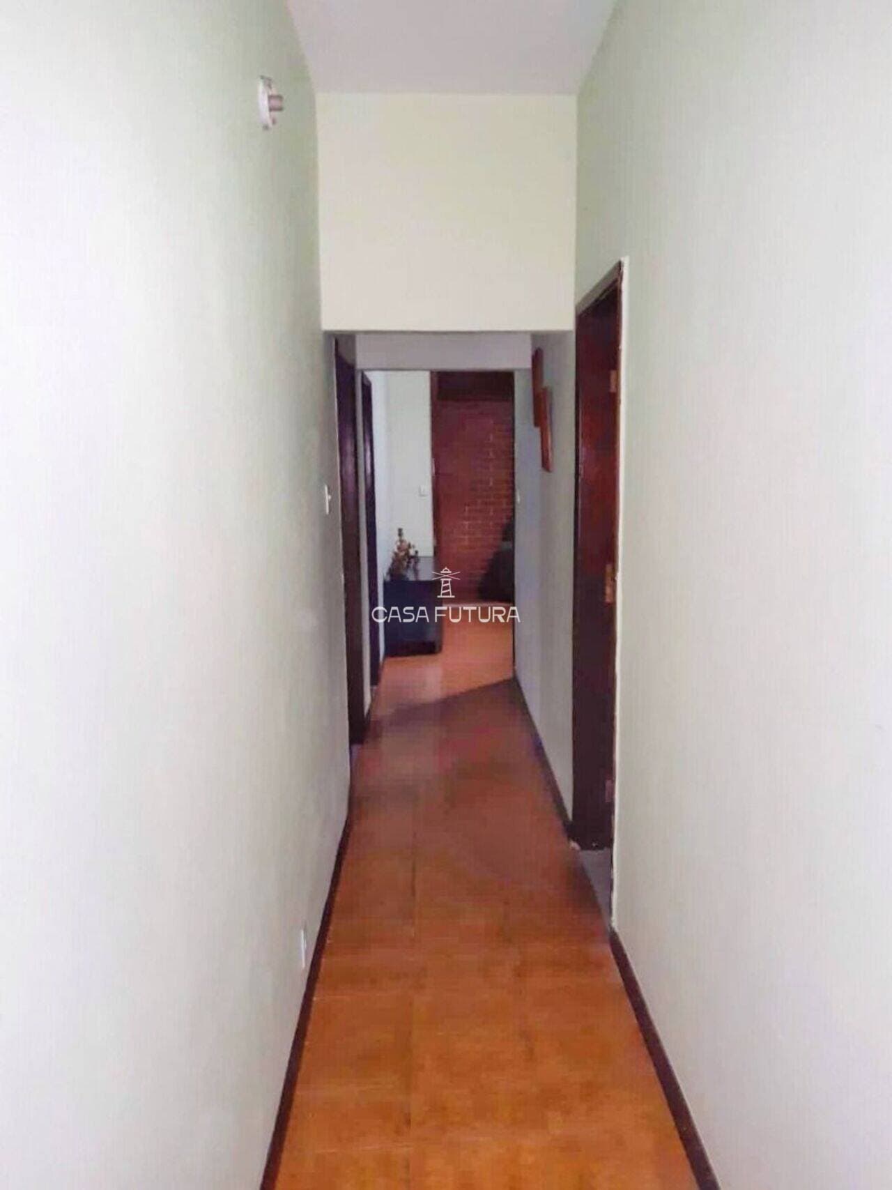 Casa com 3 quartos, 168 m² - foto 2
