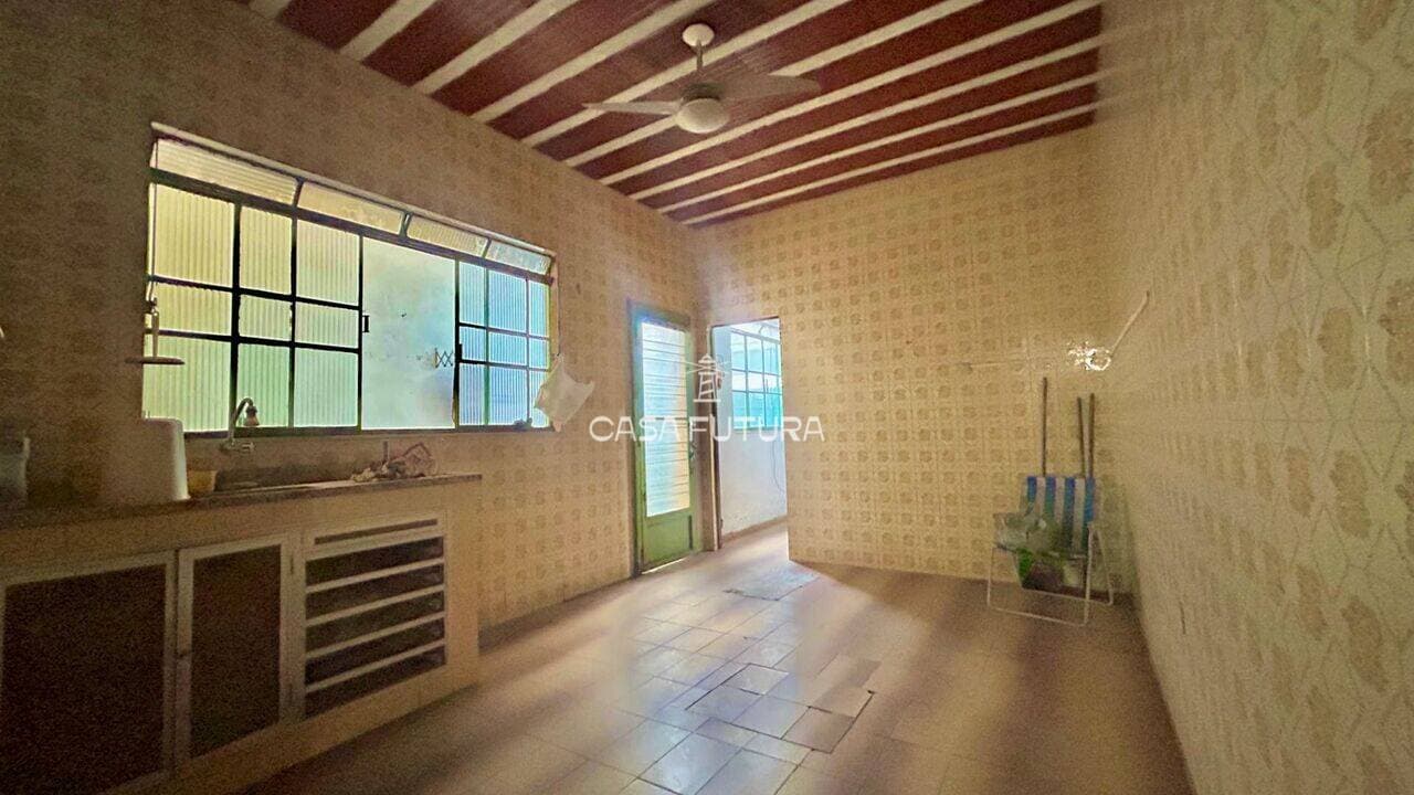 Casa com 3 quartos, 153 m² - foto 7