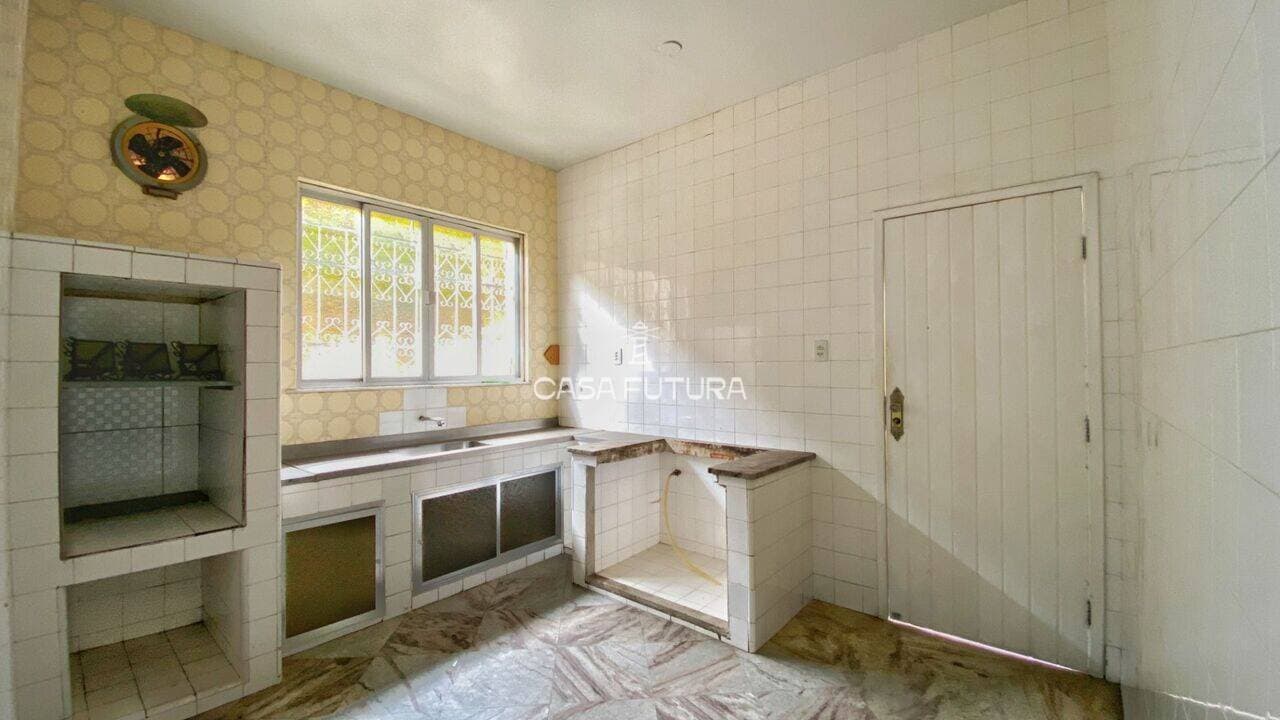 Casa com 4 quartos, 420 m² - foto 9