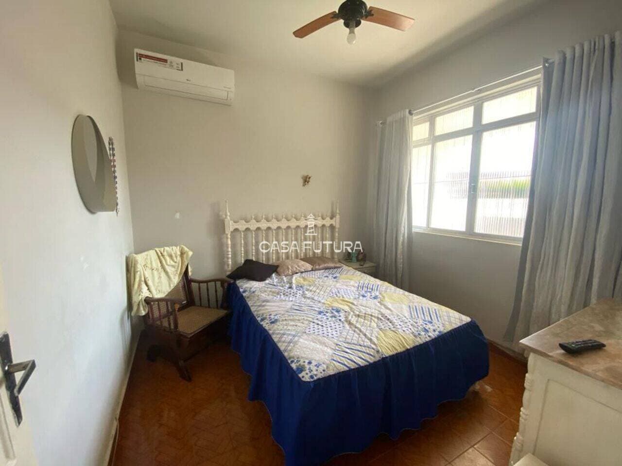 Casa com 3 quartos, 449 m² - foto 5