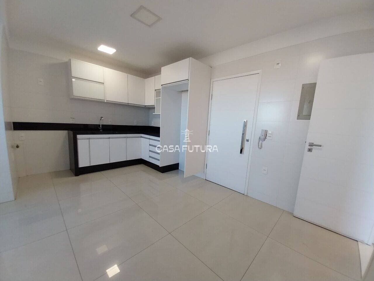 Apartamento com 3 quartos, 236 m² - foto 8