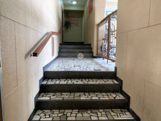 Apartamento com 2 quartos, 41 m², aluguel por R$ 1.300/mês ou à venda por R$ 290.000 - Alto - Teresópolis/RJ