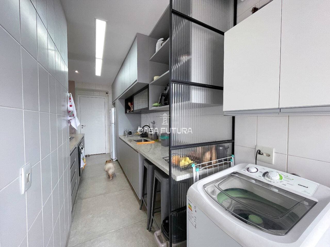Apartamento com 3 quartos, 237 m² - foto 6