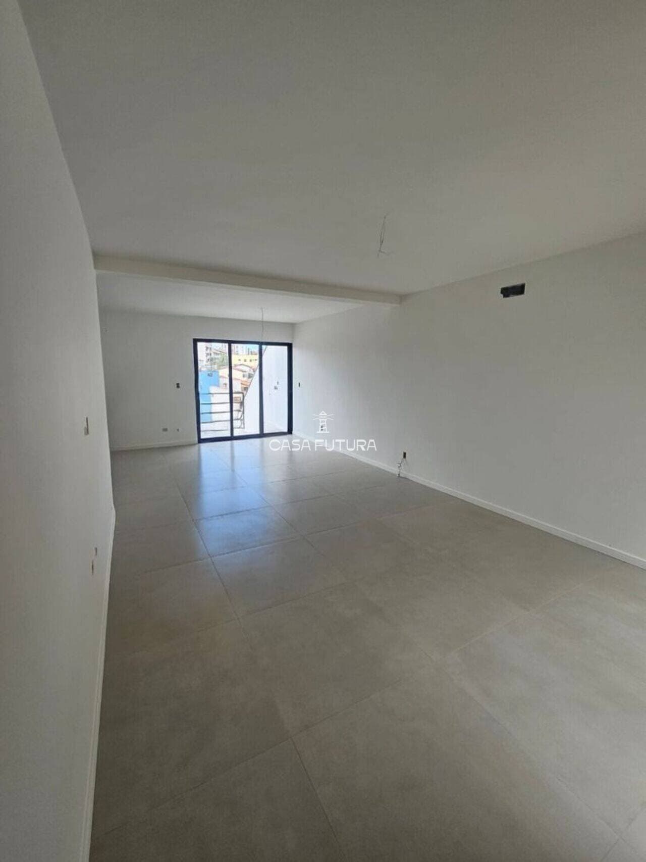 Casa com 3 quartos, 150 m² - foto 3
