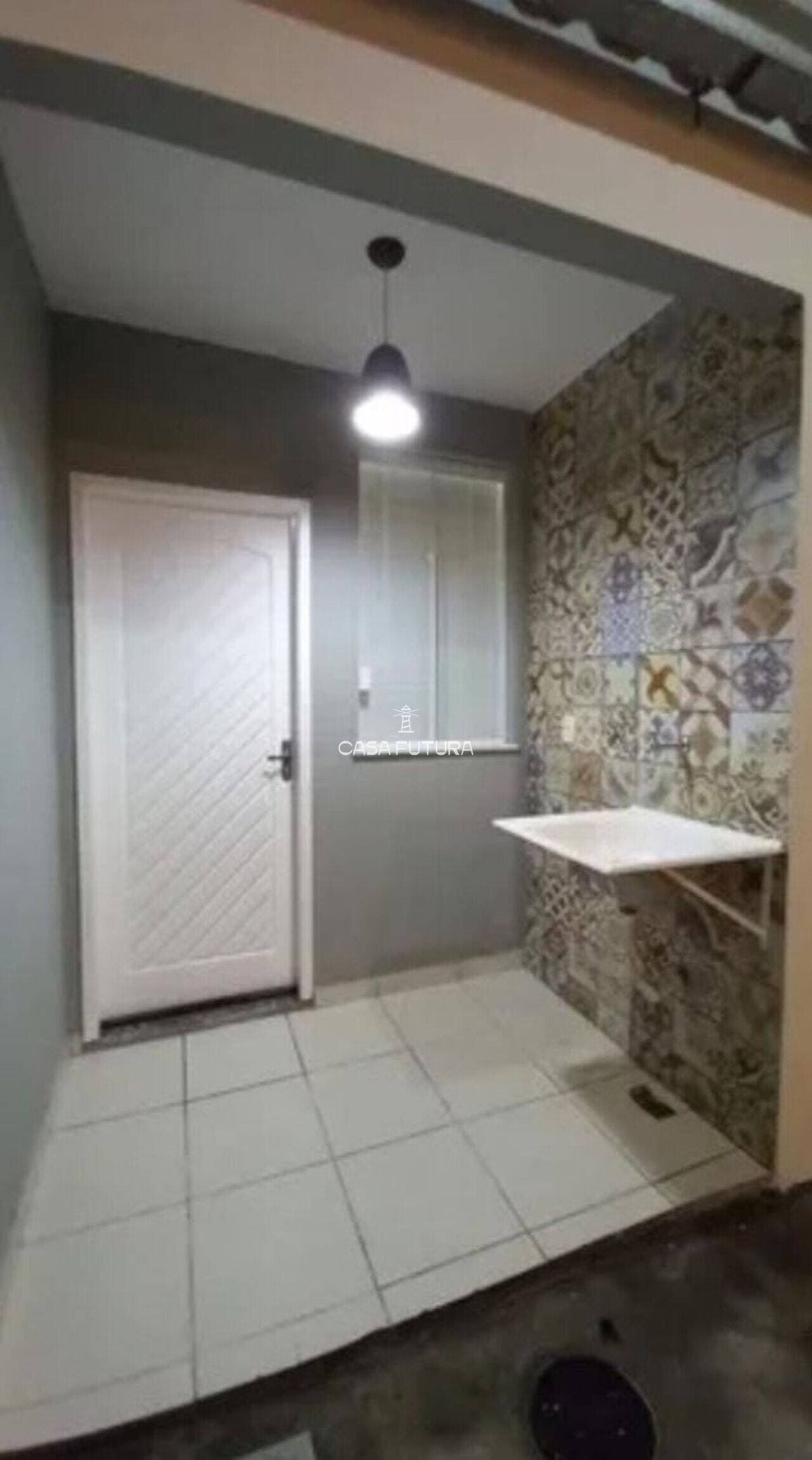 Casa com 2 quartos, 100 m²