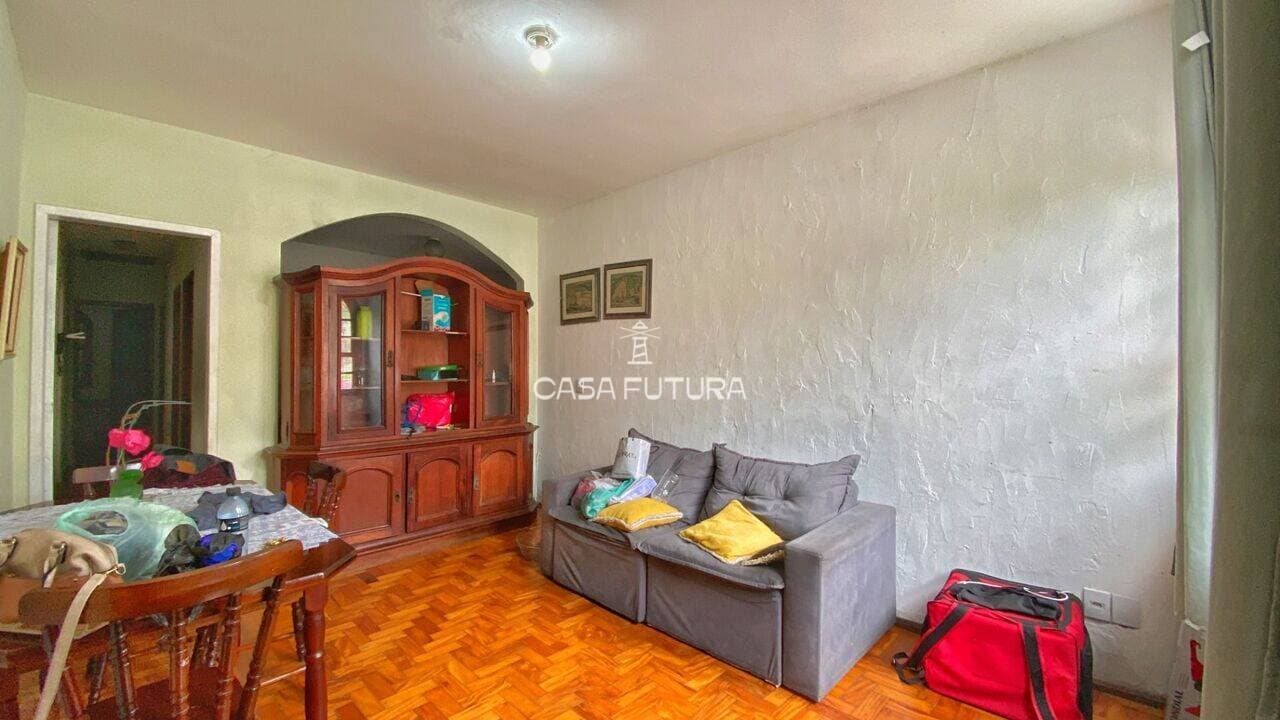 Casa com 4 quartos, 114 m² - foto 2