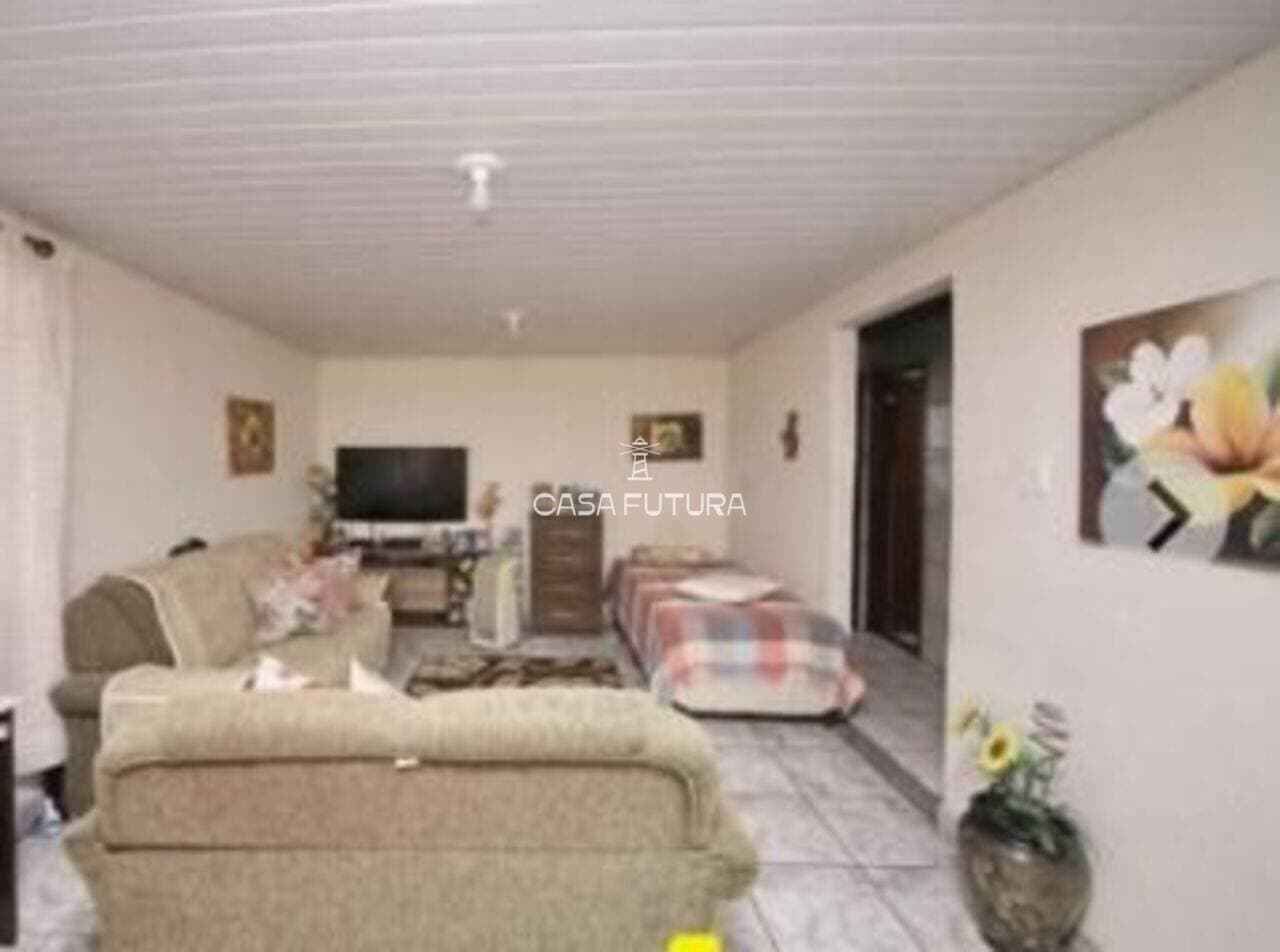 Casa com 4 quartos, 107 m² - foto 2