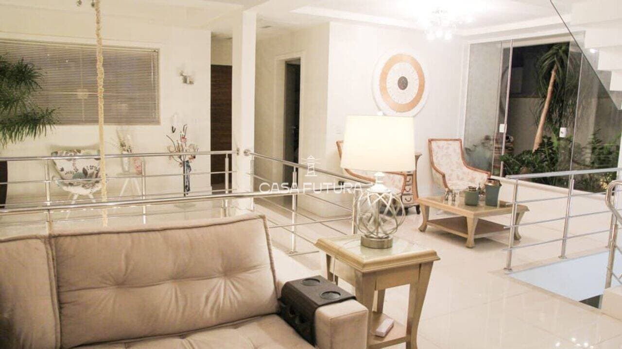 Casa com 5 quartos, 590 m² - foto 5