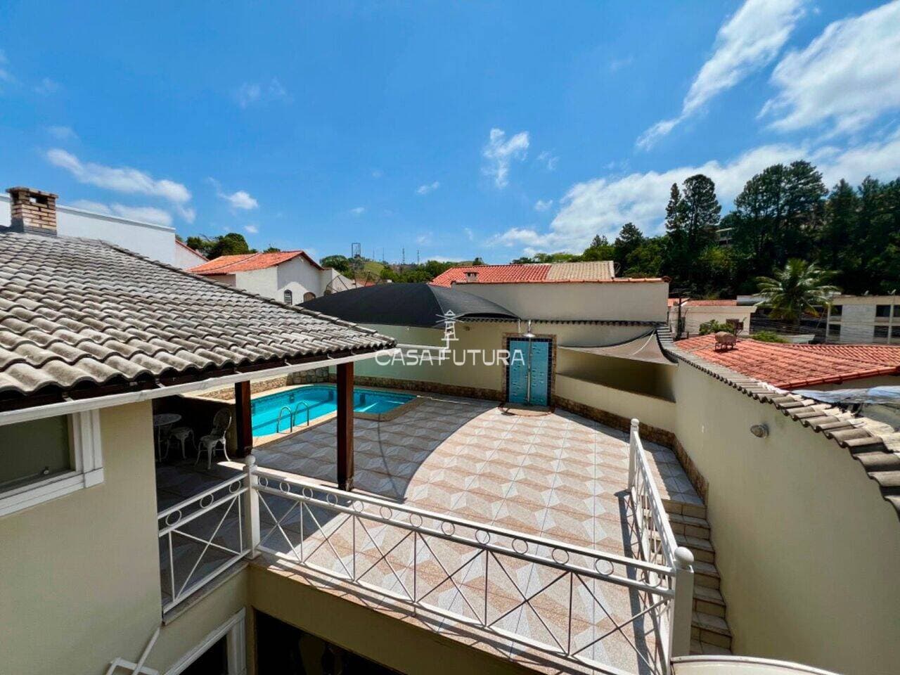 Casa com 3 quartos, 450 m² - foto 4