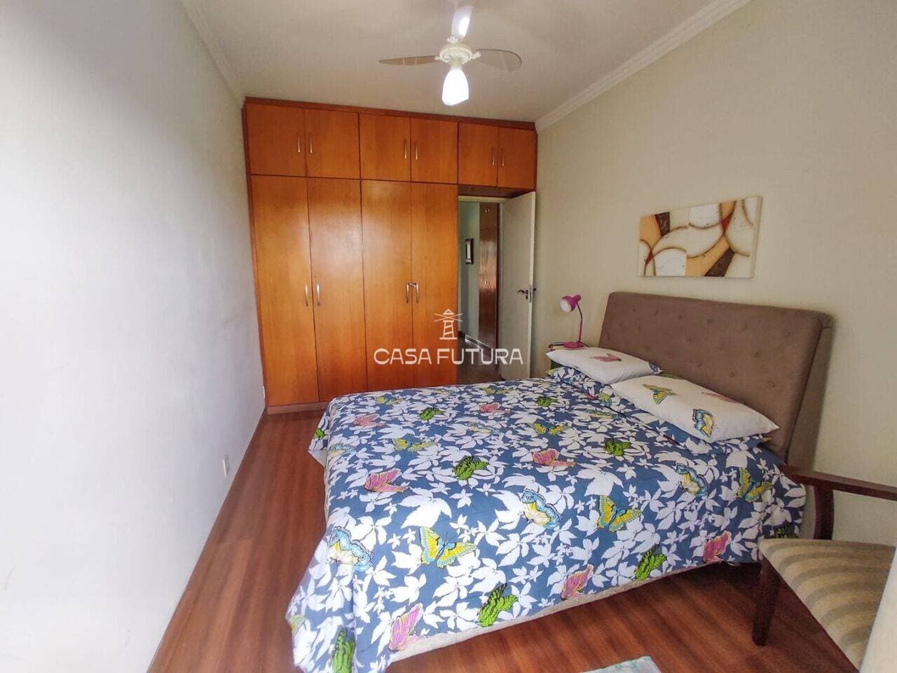 Casa com 3 quartos, 216 m² - foto 9