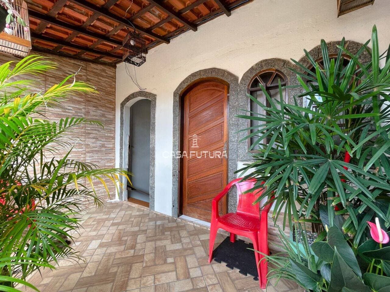 Casa com 4 quartos, 126 m²