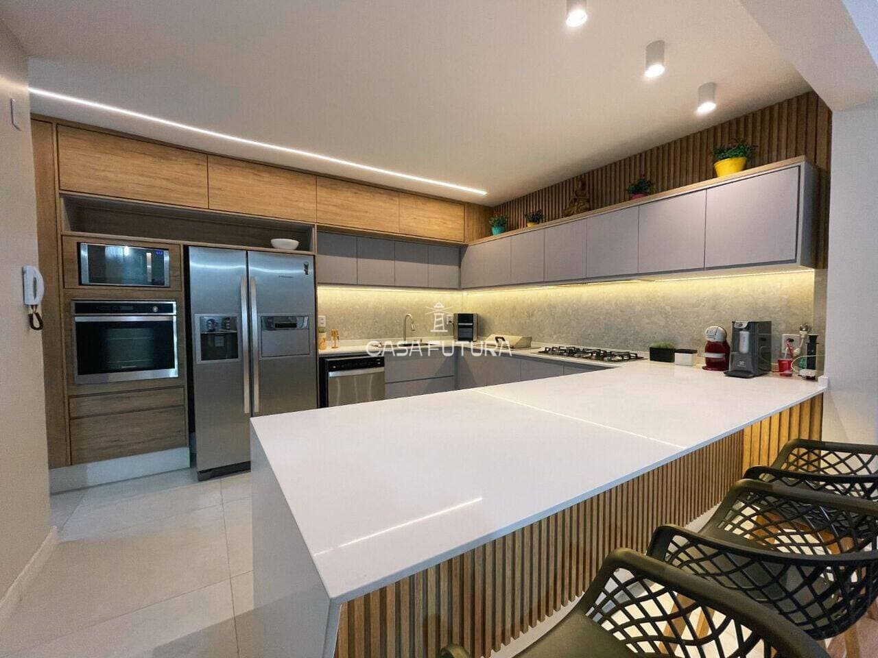 Apartamento com 3 quartos, 273 m² - foto 3