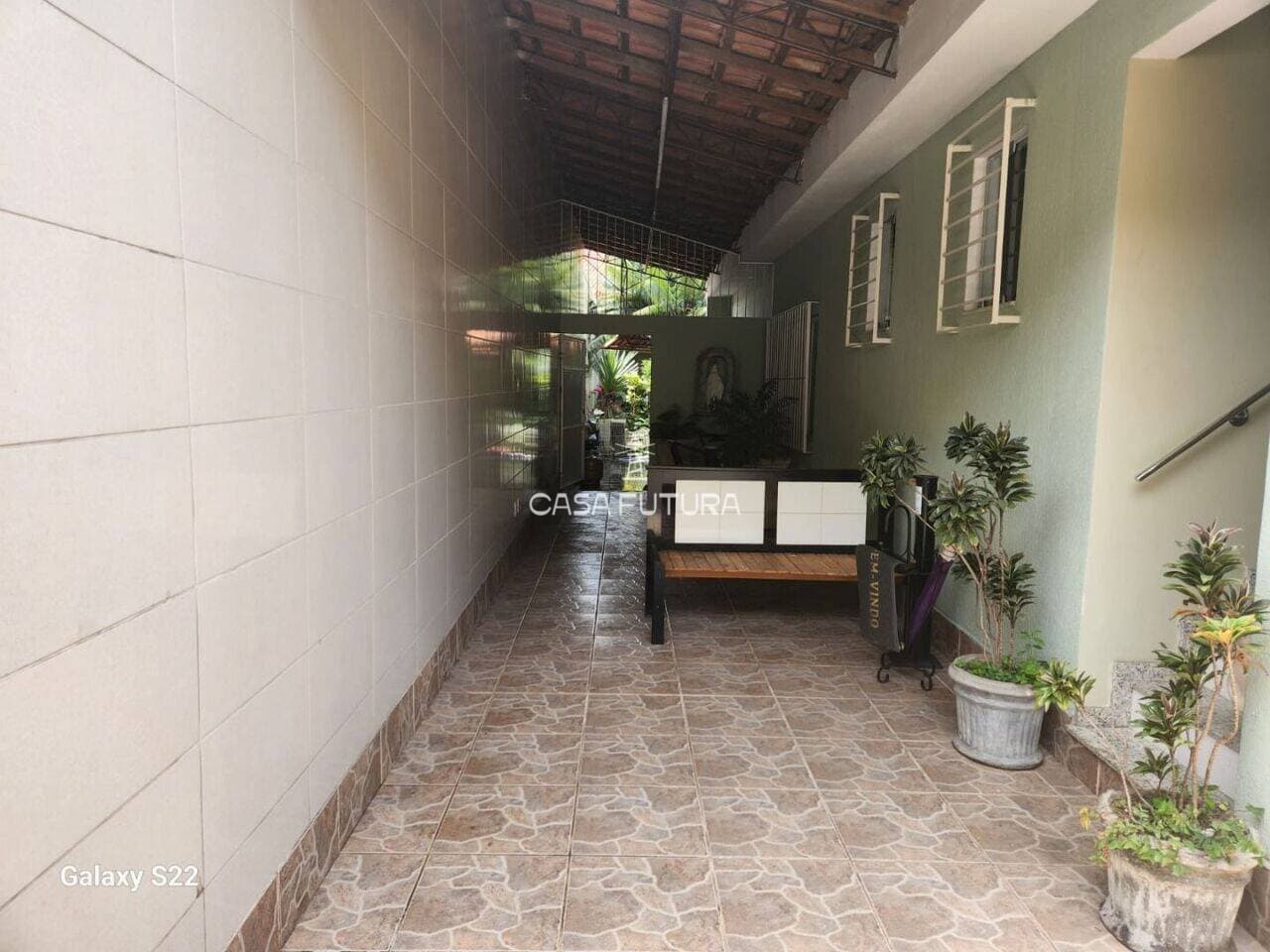 Casa com 4 quartos, 290 m² - foto 5