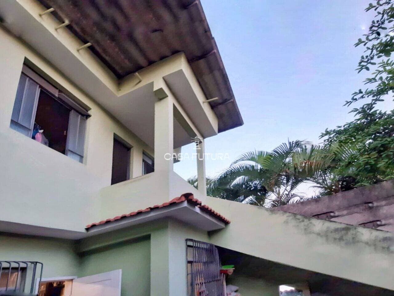 Casa com 3 quartos, 168 m²