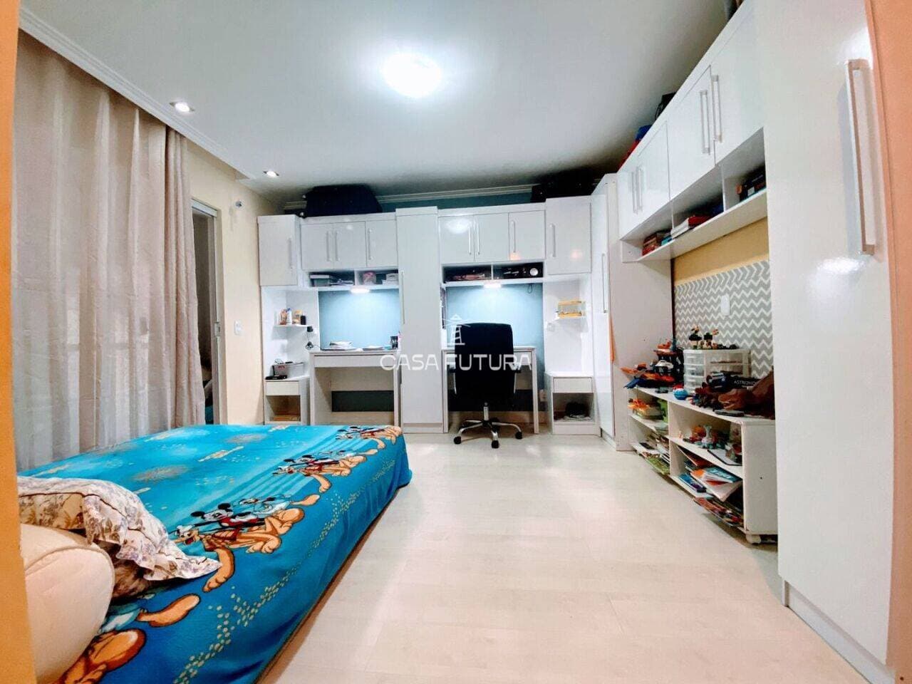 Casa com 4 quartos, 280 m² - foto 7