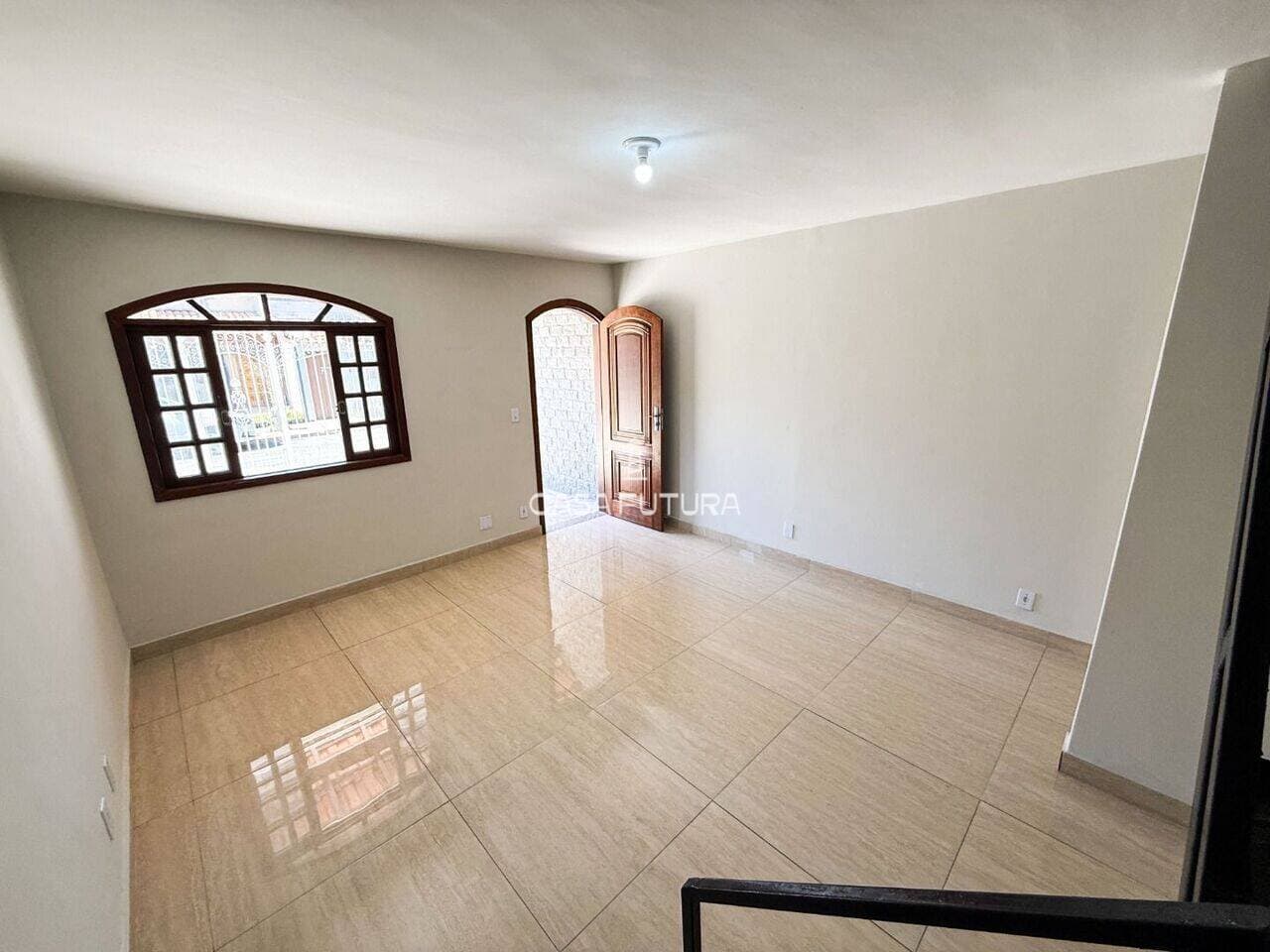 Casa com 2 quartos, 100 m² - foto 2
