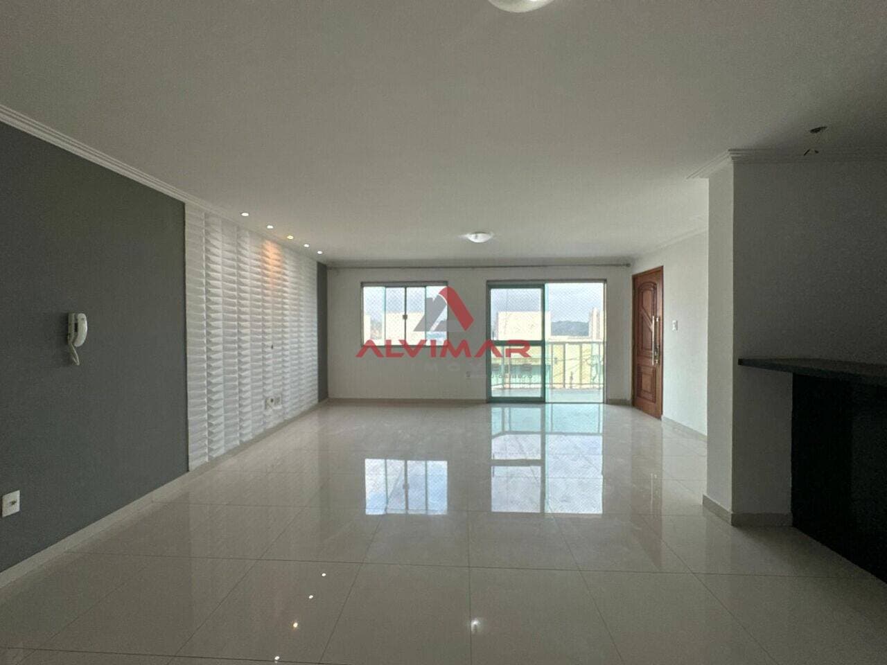 Apartamento com 3 quartos, 111 m² - foto 3