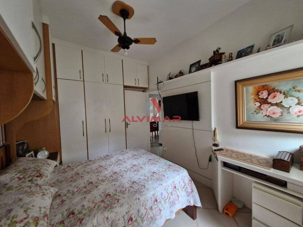 Apartamento com 3 quartos, 145 m² - foto 5