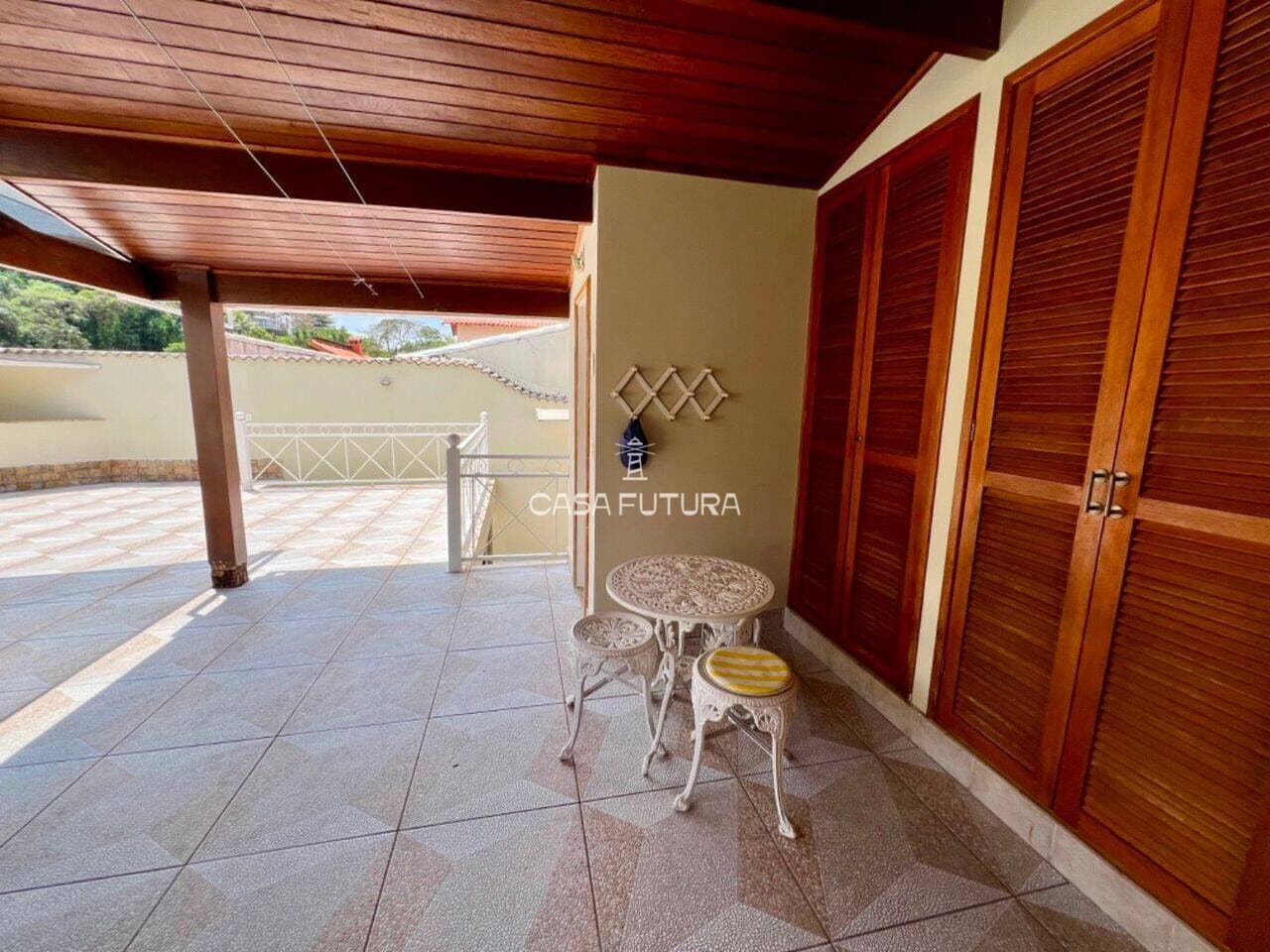 Casa com 3 quartos, 450 m² - foto 7