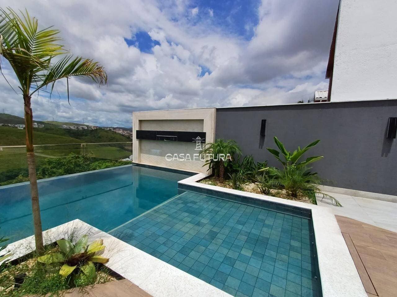 Casa com 4 quartos, 367 m²