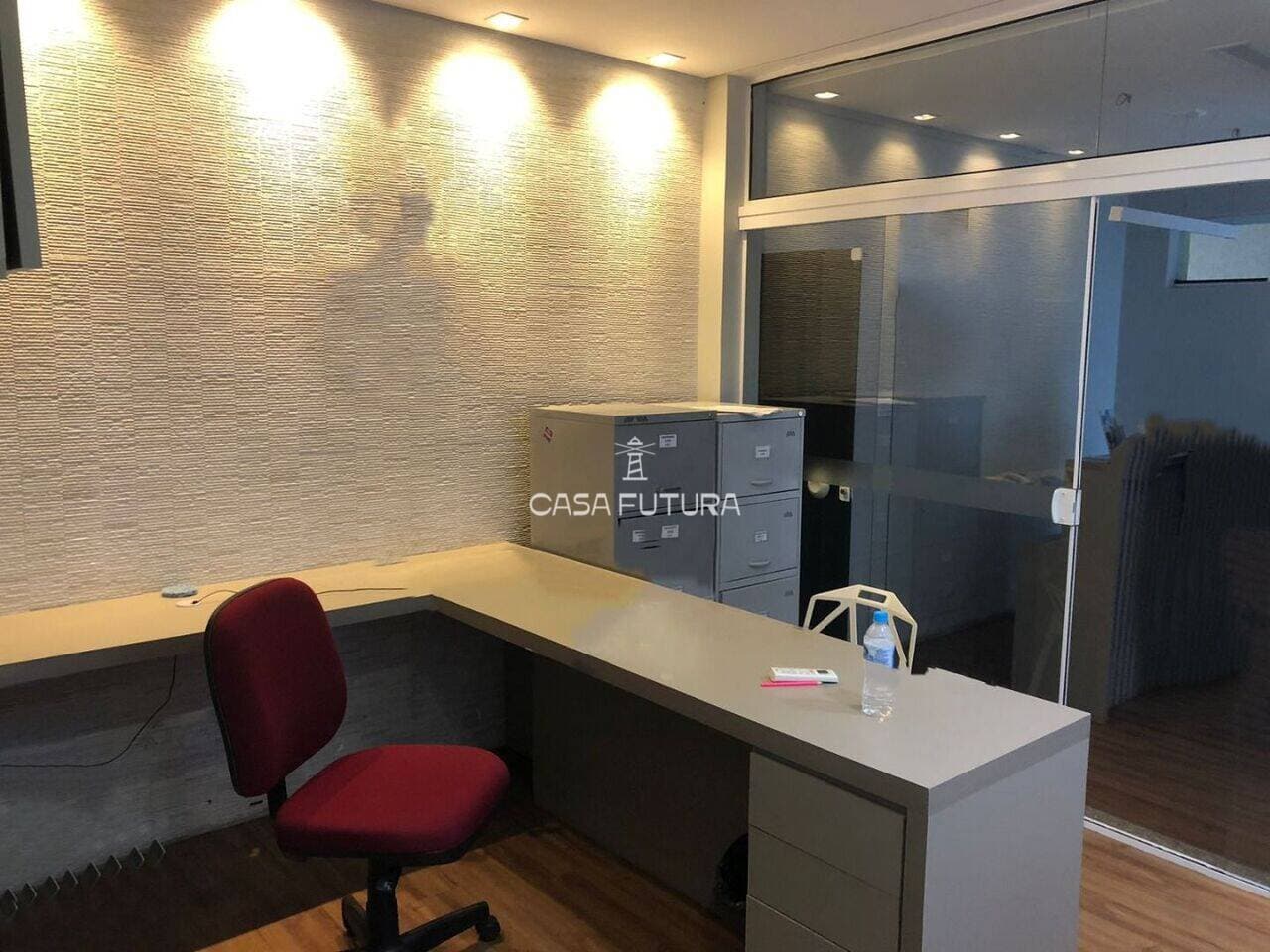 Casa com 4 quartos, 229 m² - foto 2