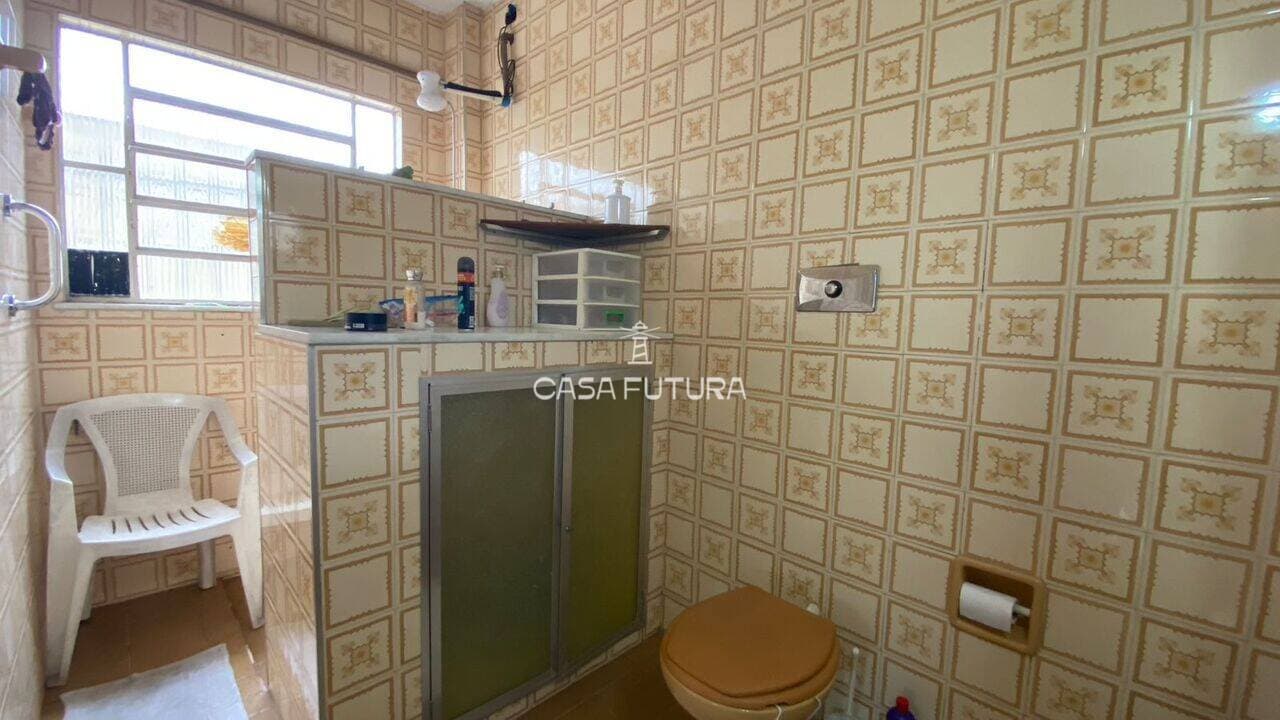 Casa com 3 quartos, 295 m² - foto 7