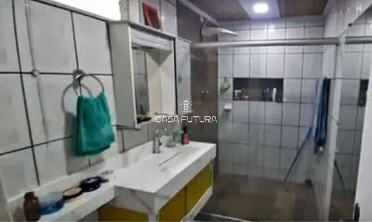 Casa com 3 quartos, 11 m² - foto 8