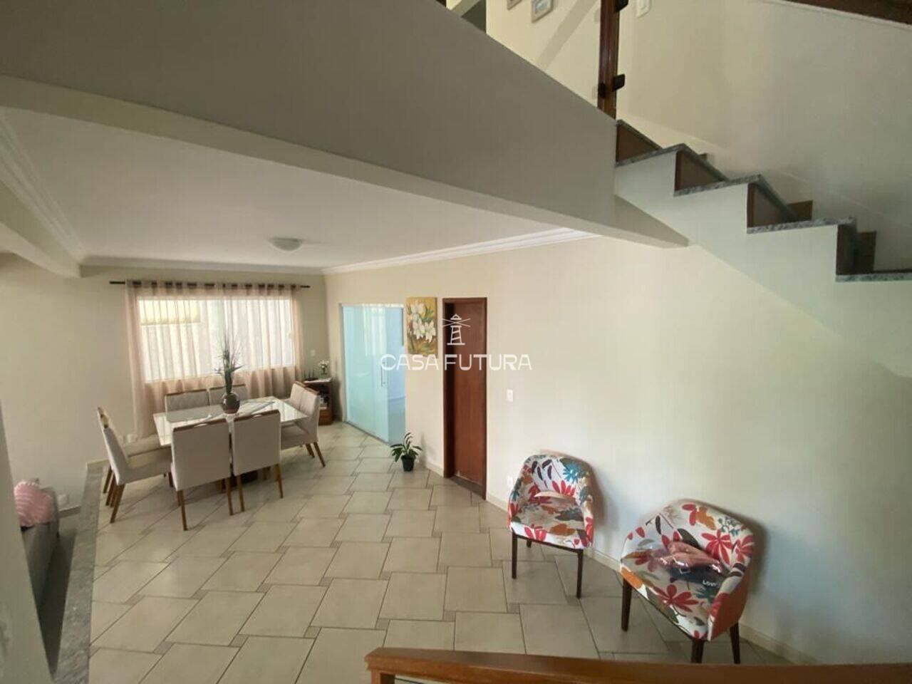 Casa com 3 quartos, 269 m² - foto 7