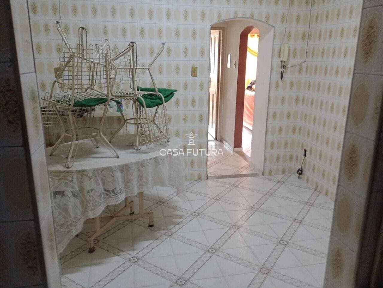 Casa com 3 quartos, 225 m² - foto 7