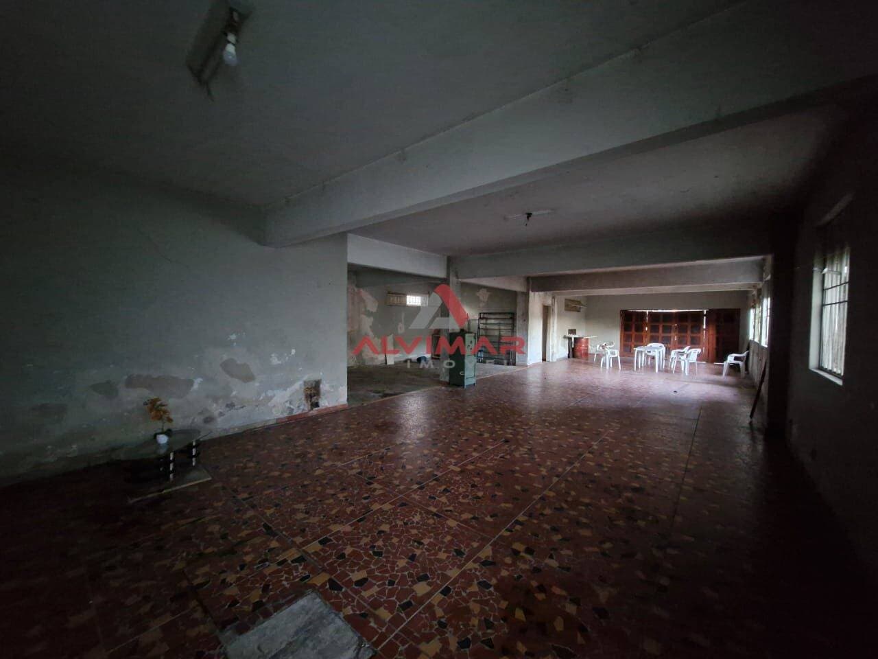 Casa com 4 quartos, 250 m² - foto 6