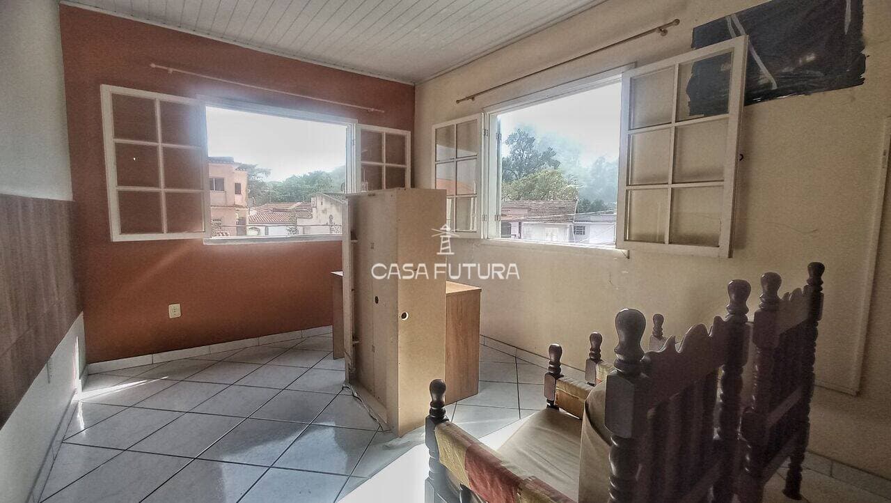 Casa com 6 quartos, 209 m² - foto 7