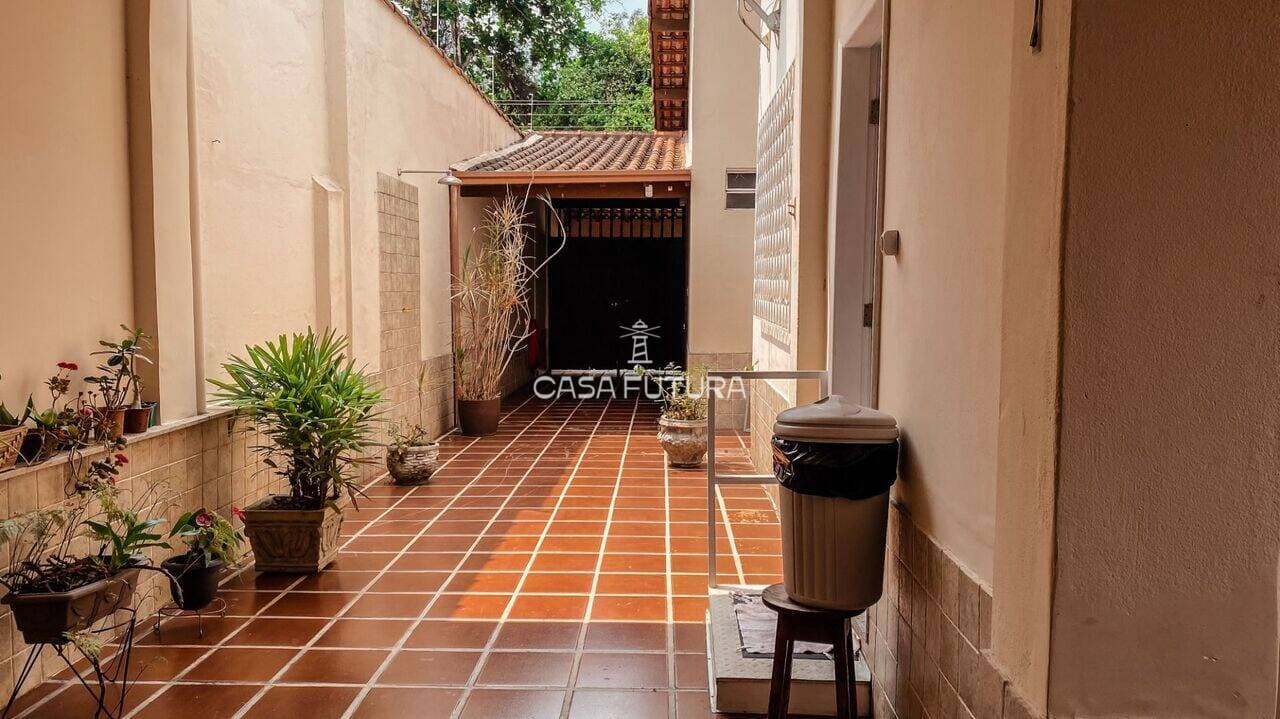 Casa com 3 quartos, 182 m² - foto 9